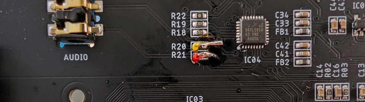 [Signal wires soldered to the pads]